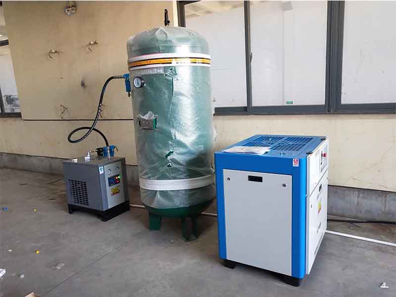 權(quán)偉22KW螺桿空壓機(jī) 權(quán)偉22KW螺桿空壓機(jī)