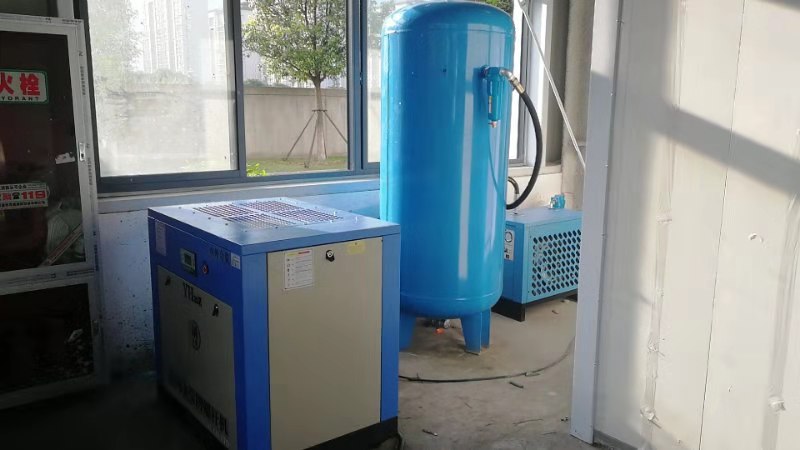 權(quán)偉變頻螺桿空壓機