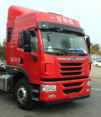 解放CA4183P1K15XE5A80集裝箱半掛牽引車 高效運(yùn)輸?shù)男逻x擇